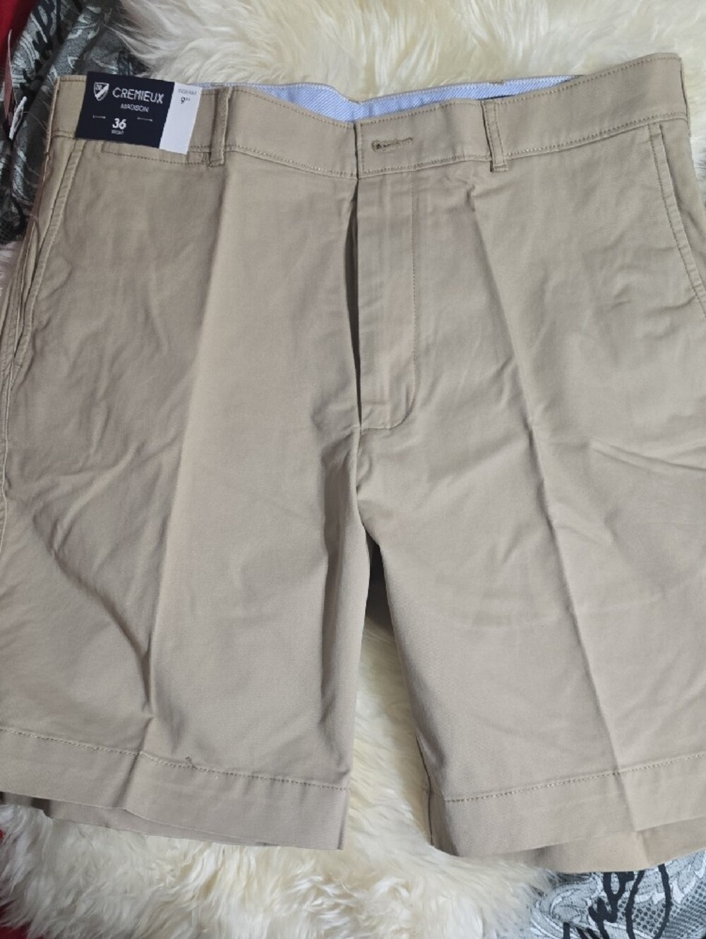 Daniel Cremieux Men's Khaki Madison Shorts - Picture 2 of 4